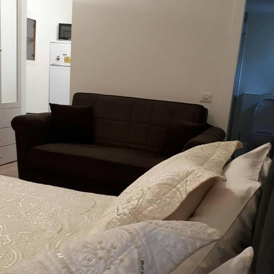Etty'S House Hotel Petach Tikva Kültér fotó